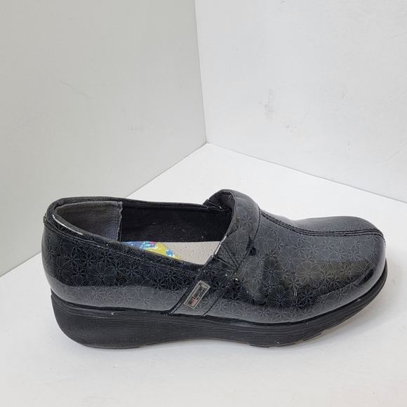 Women’s Grey’s Anatomy  Meredith Soft Walk Clogs Size 7.5 - Picture 6 of 9